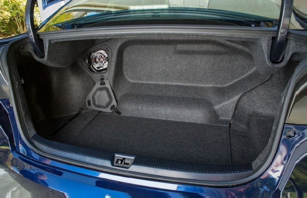 Toyota Mirai багажник 