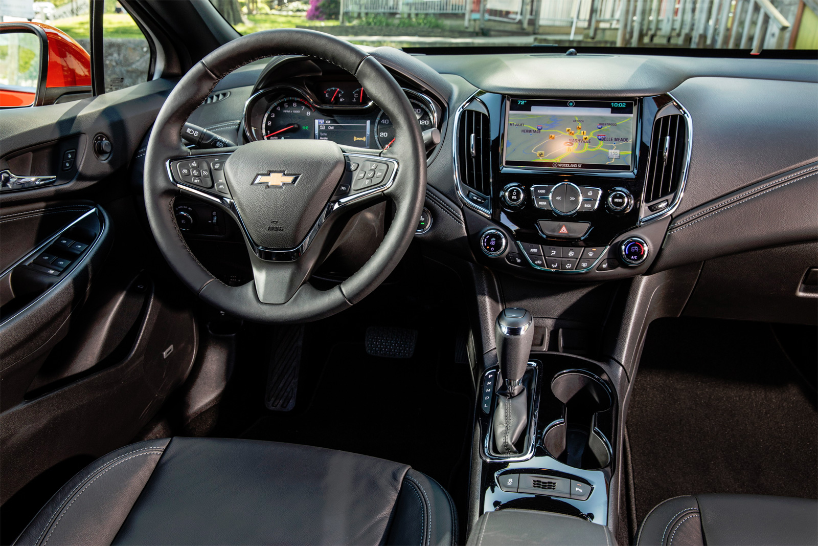 chevrolet cruzeпанель приборов