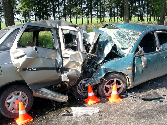 Автомобильные аварии становятся причиной гибели многих людей