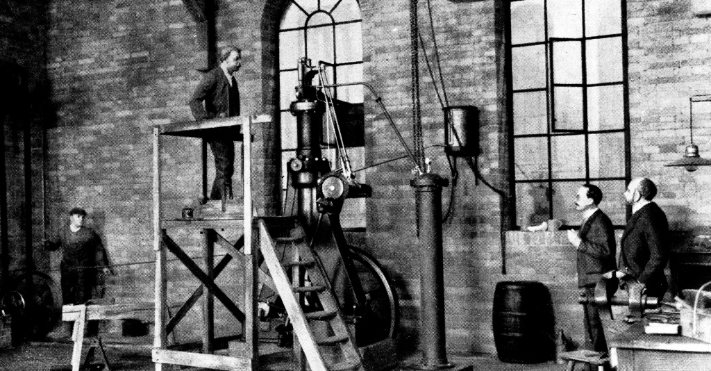 Фотография: Gettyimages // Первый двигатель Дизеля, июль 1893 года, Аугсбург