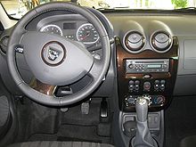 Dacia Duster 1.5 DCI передняя 20100928.jpg