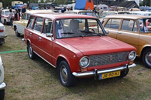 VAZ-2102 at the exposition.jpg