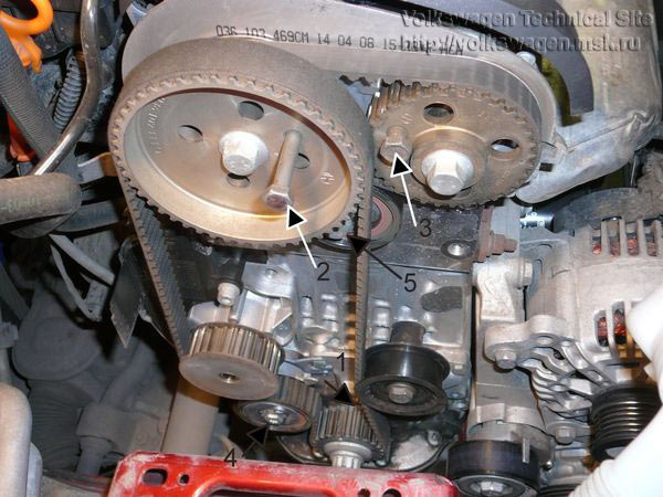 Замена ремней ГРМ на двигателе BUD в VW Golf 5