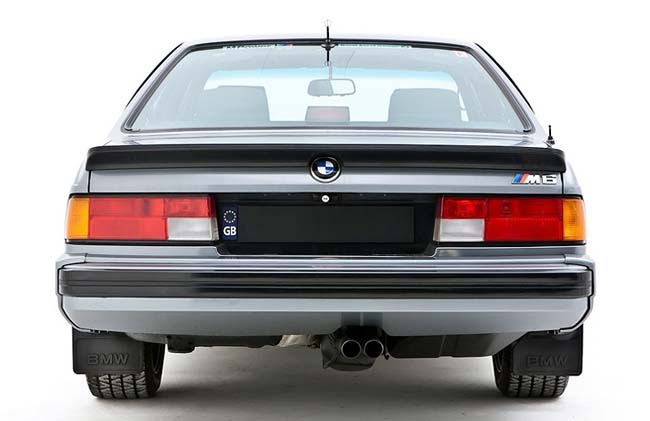 BMW M635CSi E24 - производился для Европы